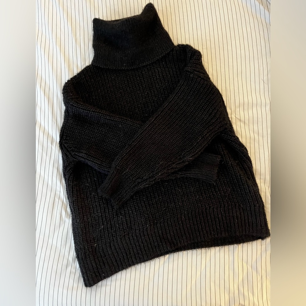 Turtleneck sweater, dark gray, size Medium